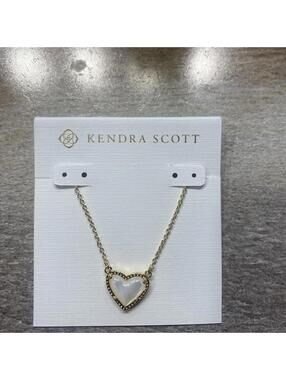 Kendra Scott Gold Pearl Heart Necklace
